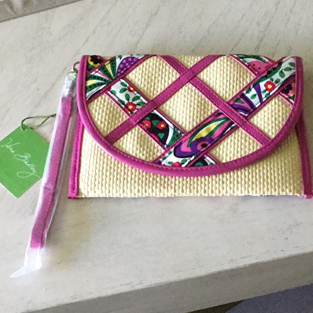 Vera Bradley Envelope Wristlet in Viva La Vera
